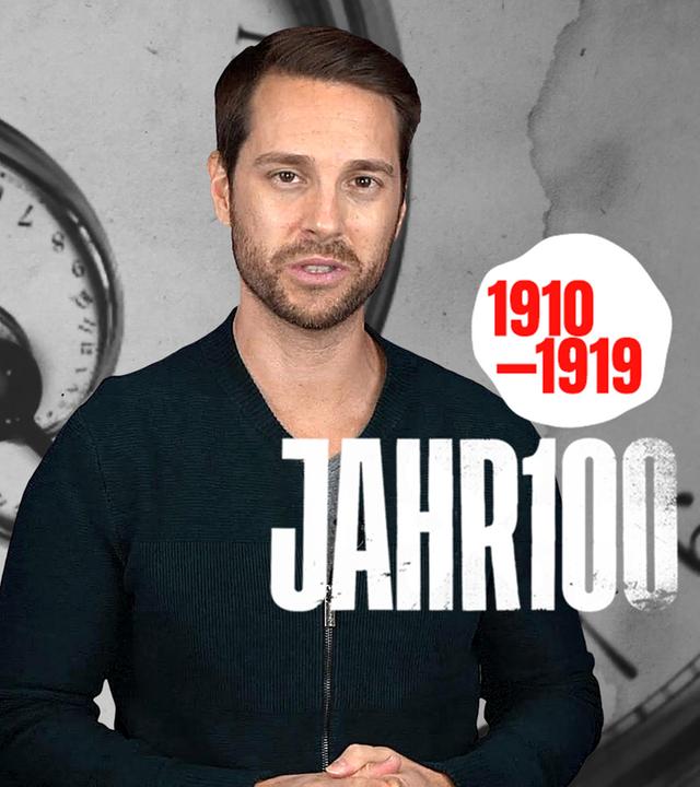 Mirko Drotschmann mit einer verschwommenen Uhr