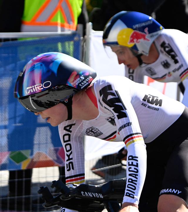 Franziska Koch und Antonia Niedermaier bei der Rad-WM in der Mixed-Staffel