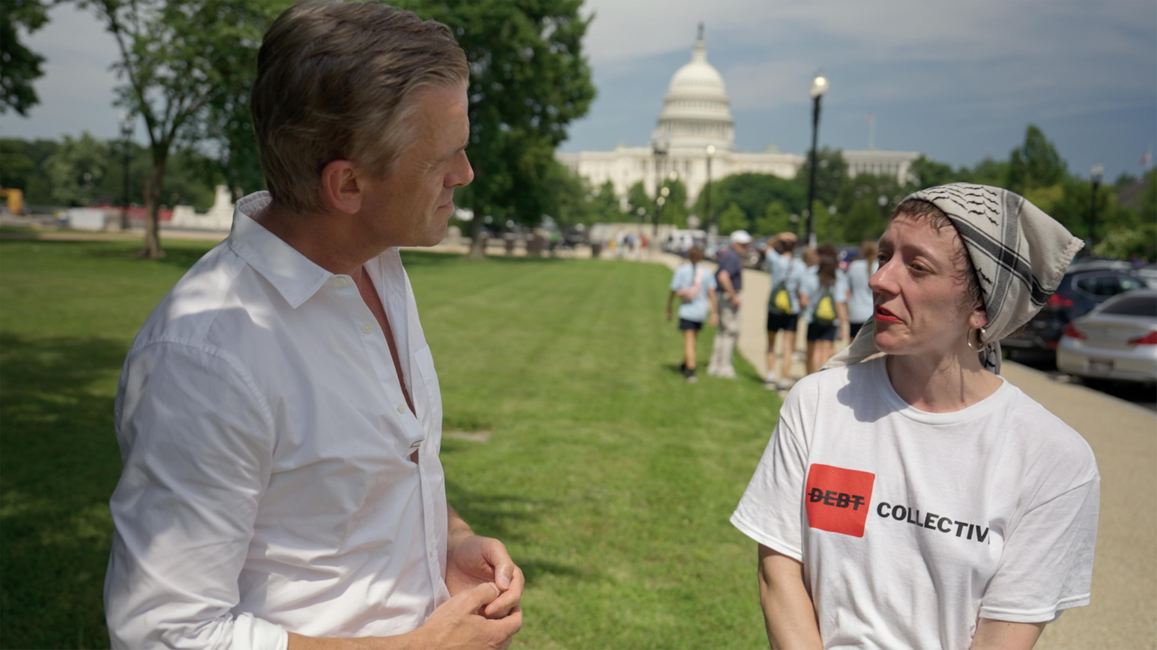 "Markus Lanz - Amerika ungeschminkt": Markus Lanz im Gespräch mit einer Demonstrantin in Washington D. C.