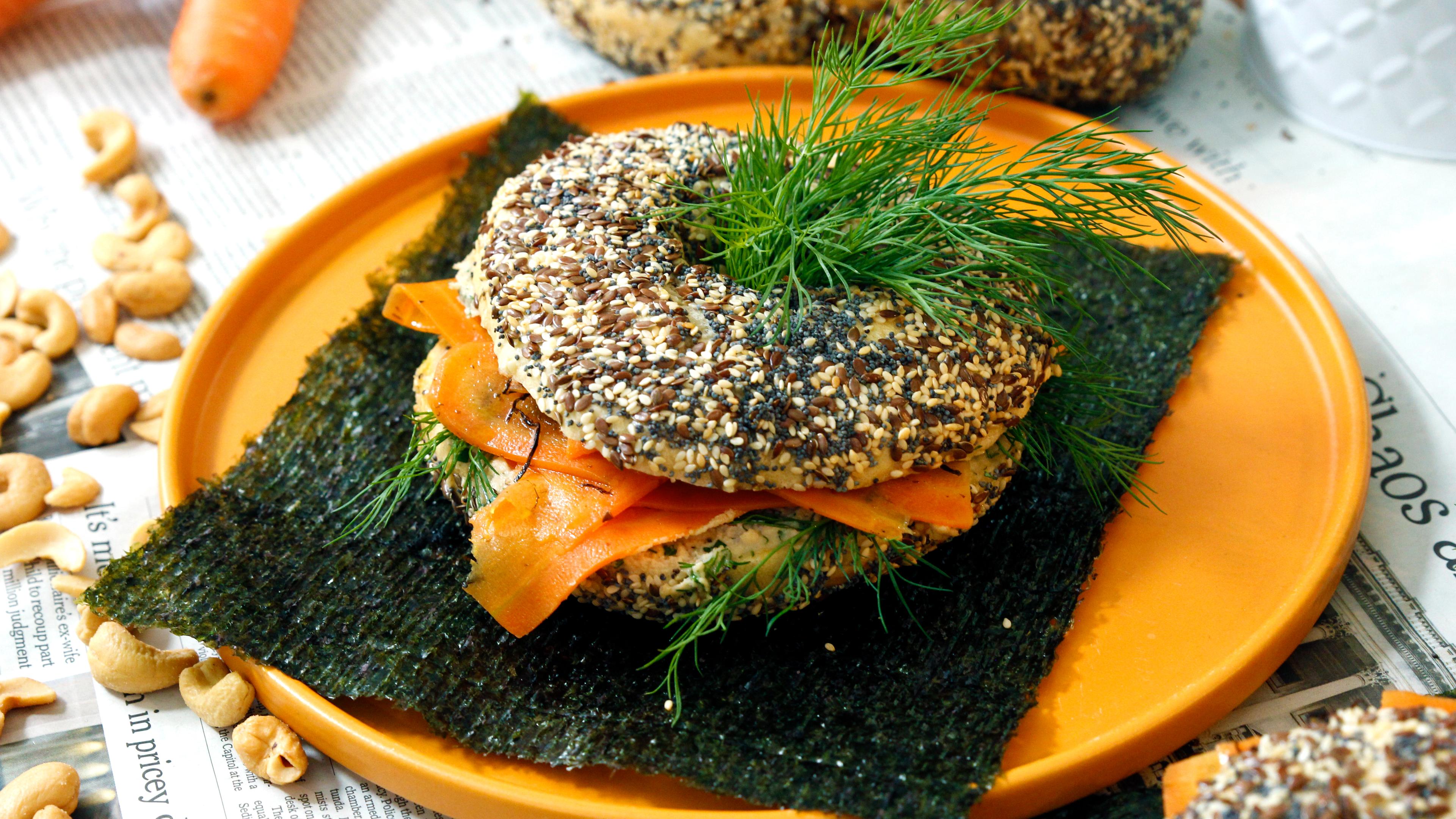 Veganer Möhren Bagel