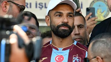Salah unterschreibt bei Trabzonspor