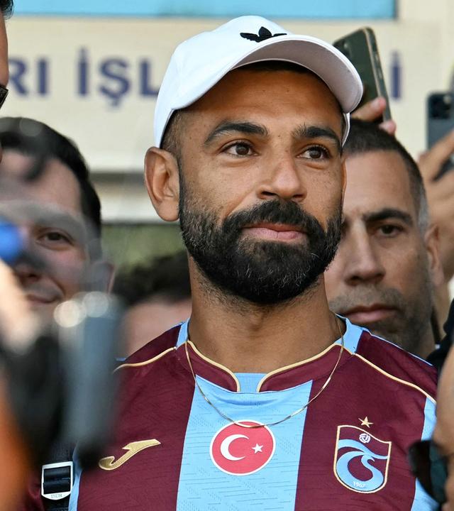 Fußballer Mohamed Salah im Trikot vom Türkischen Verein Trabzonspor
