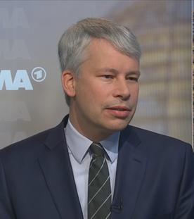 CDU-Politiker Steffen Bilger im Moma.