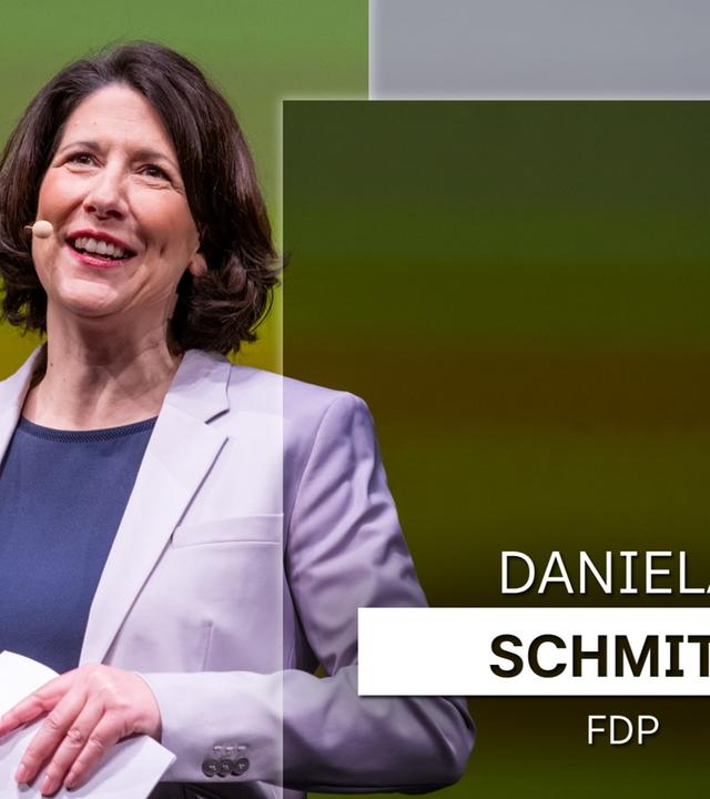 moma-vor-der-wahl-daniela-schmitt-