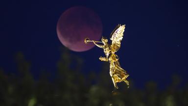 Totale Mondfinsternis in Dresden