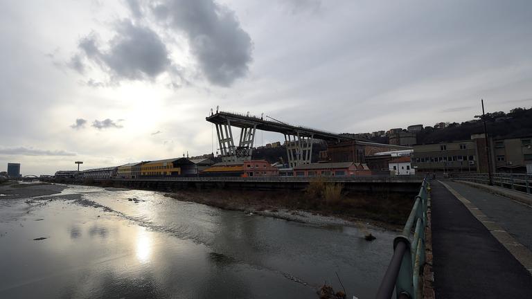 Abenstimmung an der Morandi-Brücke