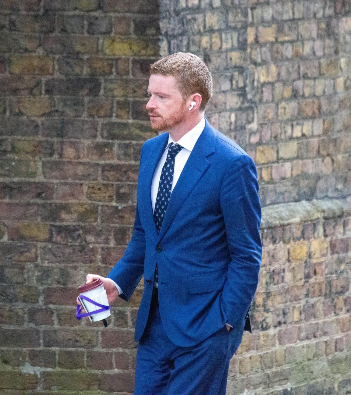 Morgan McSweeney, Leiter der politischen Strategieabteilung in der Downing Street Nr. 10, kommt in seinem Londoner Büro am 18.09.2024 an. 