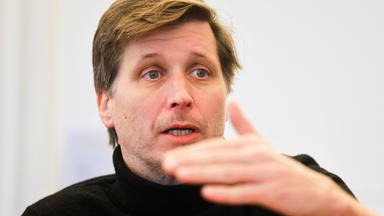 Moritz Schularick, Präsident des Kieler Instituts für Weltwirtschaft, spricht während eines Interviews. 