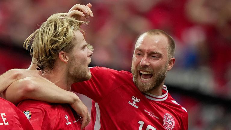 Dänemarks Morten Hjulmand feiert seinen Treffer gegen England