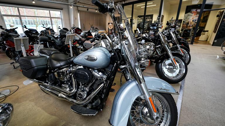 Motorräder der Marke Harley Davidson