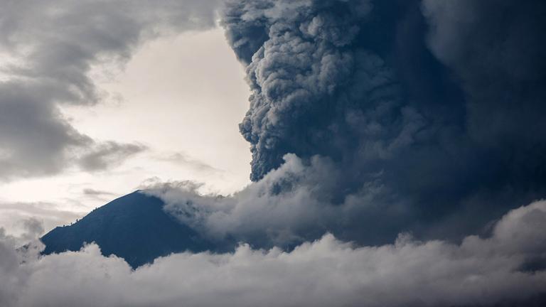 Der Mount Agung am 26.11.2017 auf Bali 