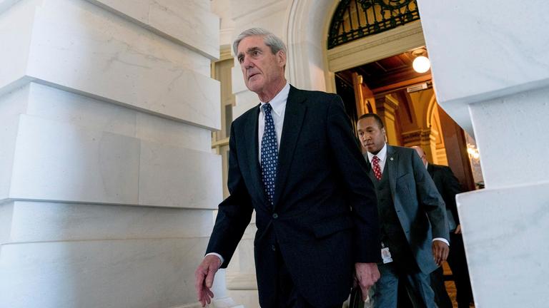 Der frühere FBI-Direktor Robert Mueller wird als Sonderermittler eingesetzt.