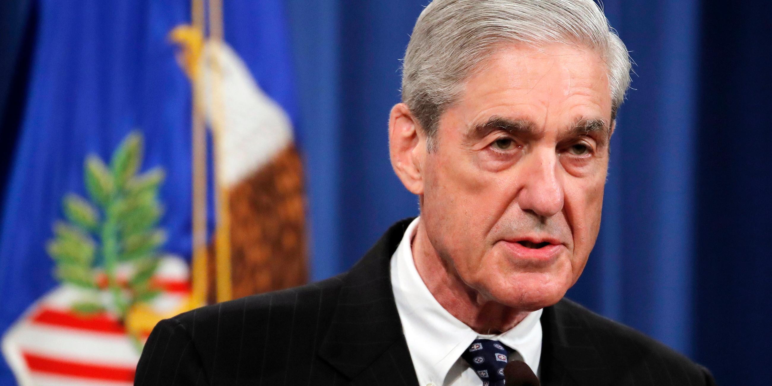 Robert Mueller wird jeweils von den Ausschüssen für Justiz und Geheimdienstarbeit befragt.
