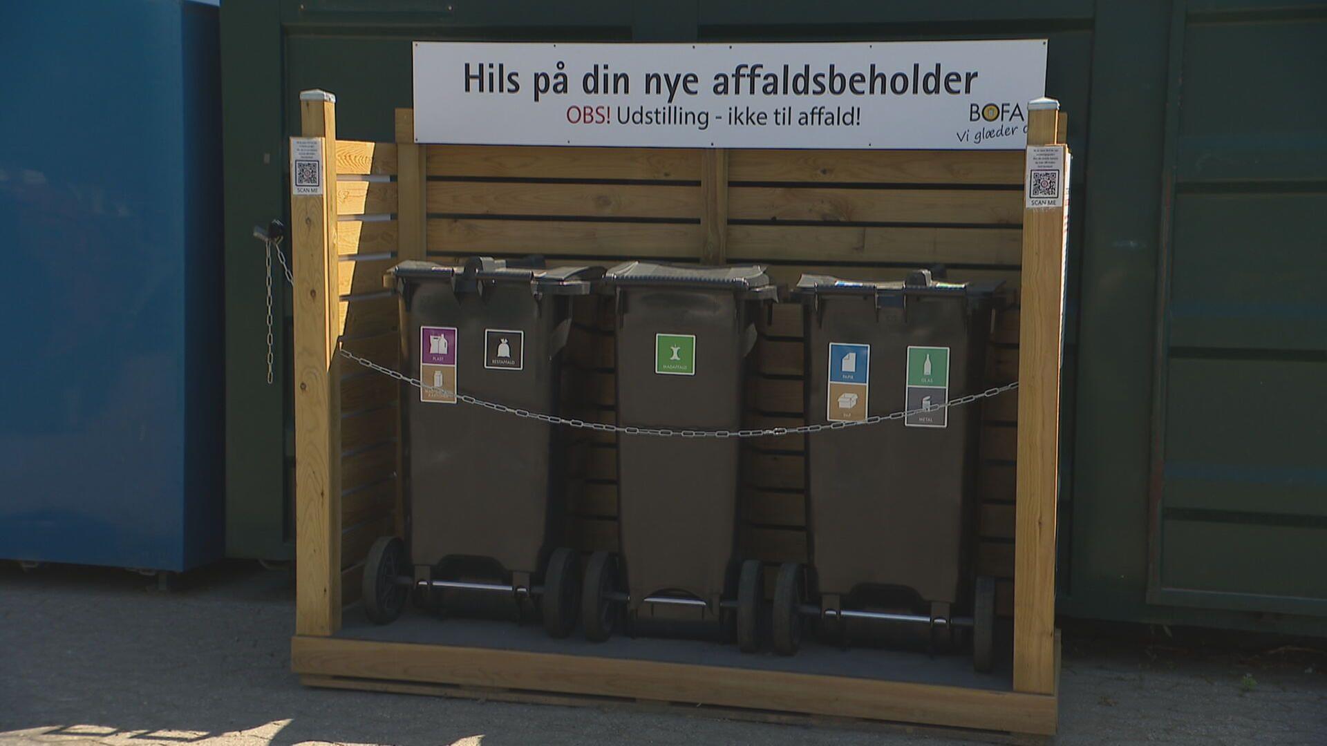 Es ist das System der Mülltrennung auf Bornholm zu sehen.