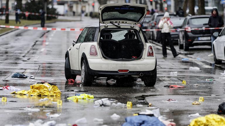 Das Auto des mutmaßlichen Anschlags in München