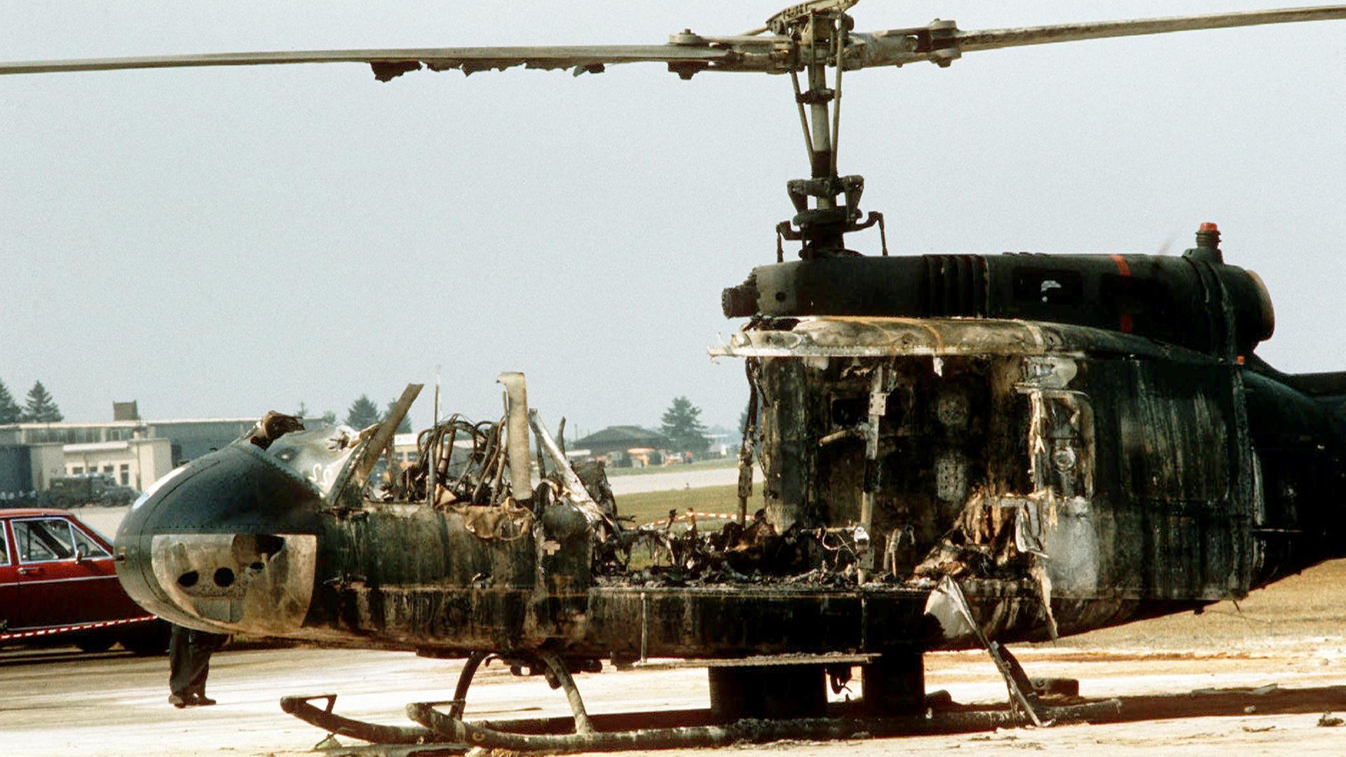 Der ausgebrannte Hubschrauber des Bundesgrenzschutzes
