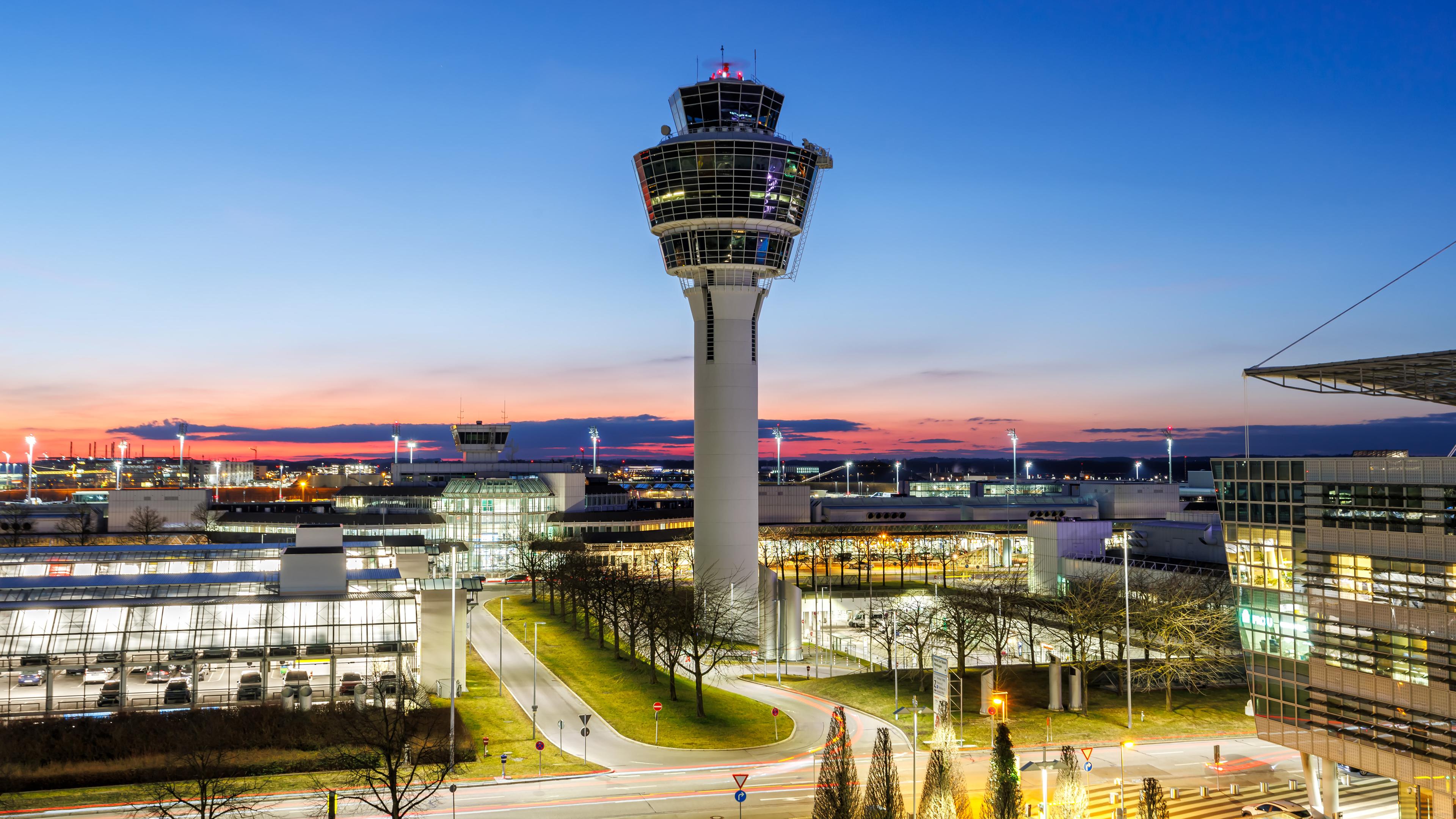 Tower des Flughafen München in Deutschland