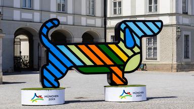 München: Waldi, das Olympia-Dackel-Maskottchen
