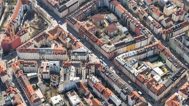Münchner Stadtviertel aus der Vogelperspektive.