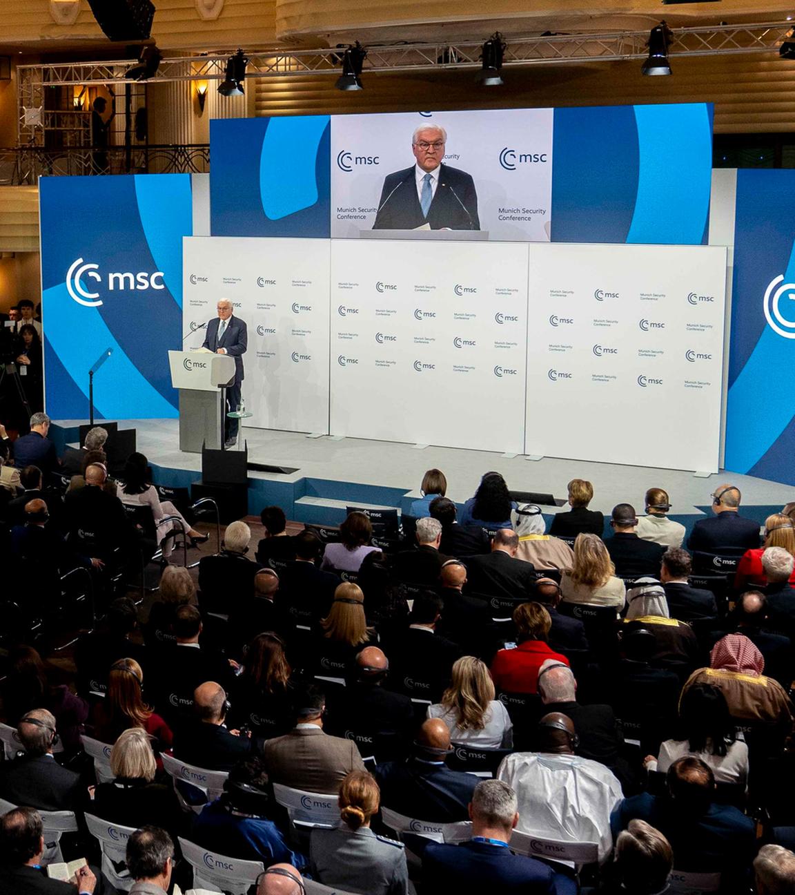 Übersicht über den Saal im Hotel Bayrischer Hof in dem die Münchner Sicherheitskonferenz statt findet. (Archiv)