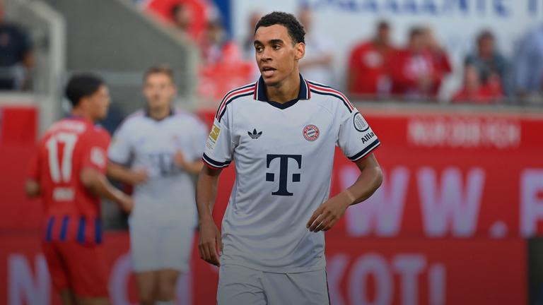 Jamal MUSIALA (Bayern Muenchen) nach seiner Einwechslung
