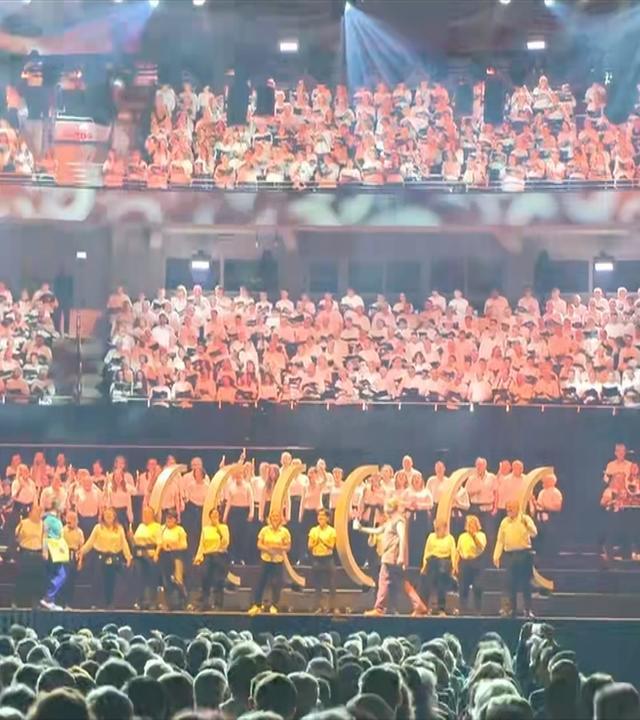 In Dortmund feiert heute das Musical Judith und das Wunder der Schöpfung seine Premiere. Bei dem Riesenprojekt sind auch Tausende Laien beteiligt.