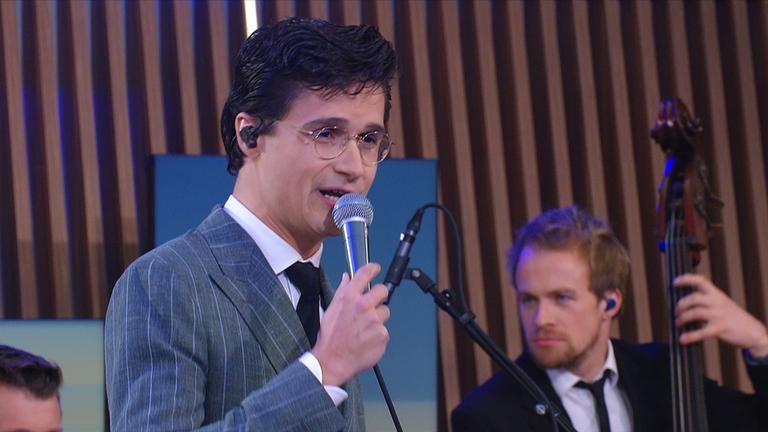 Dennis van Aarssen: "Feeling Good"