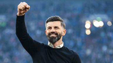 Schalkes Trainer Miron Muslic ballt die Faust