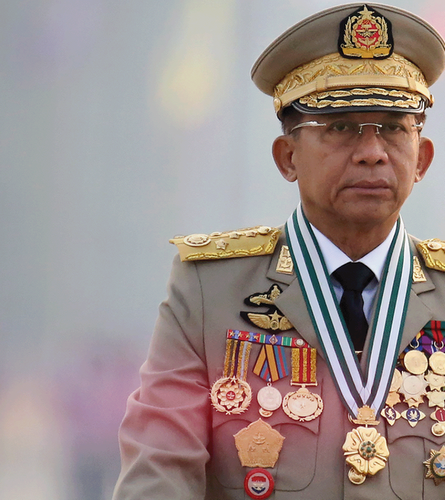 General Aung Hlaing bei Militärparade