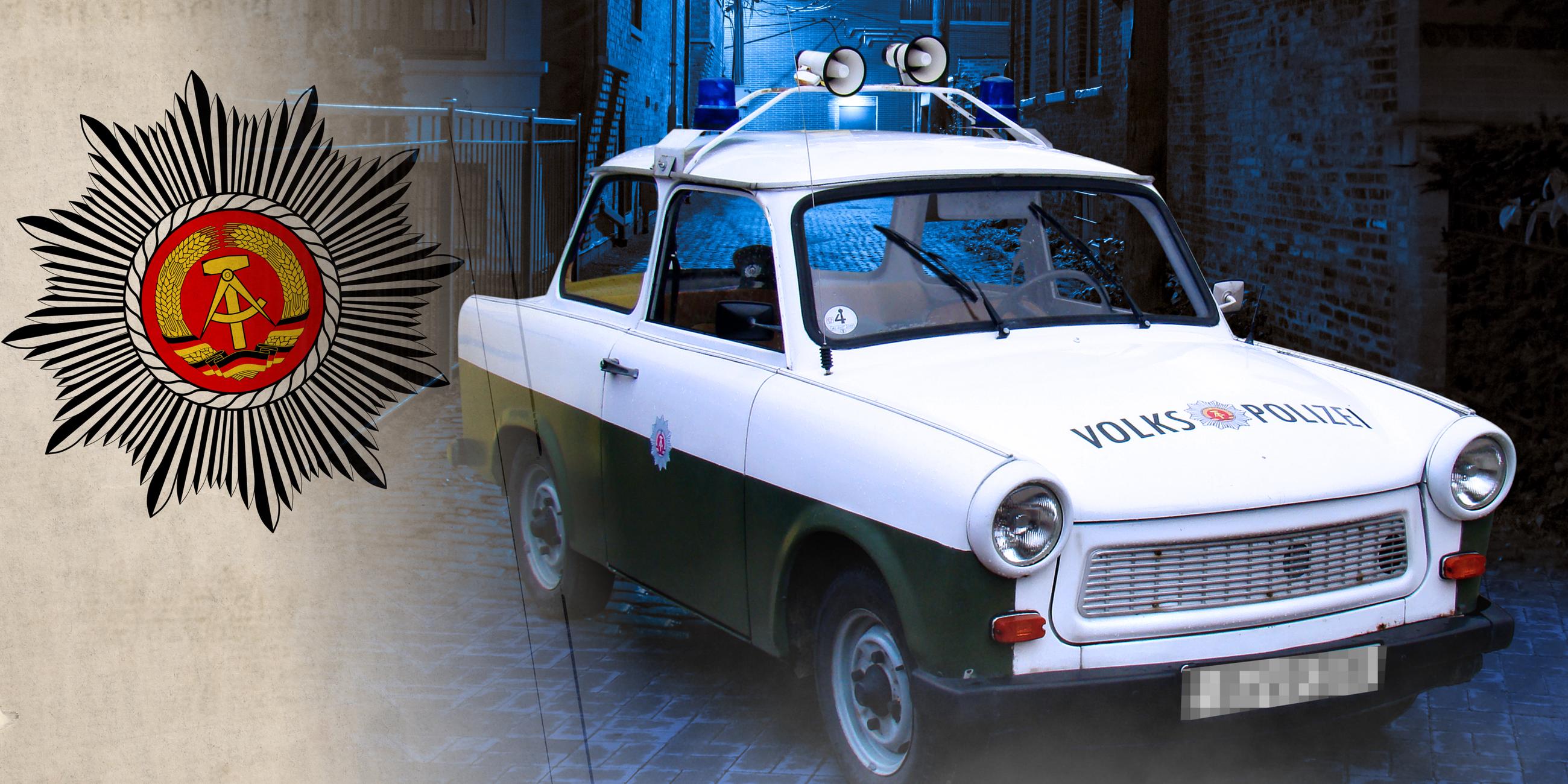 Montage: An der Seite prangt das Wappen der Volkspolizei der ehemaligen DDR, daneben ist ein Foto mit einem Diensttrabbi der Volkspolizei.