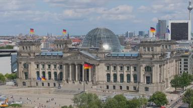 Zu sehen ist das Reichtagsgebäude 