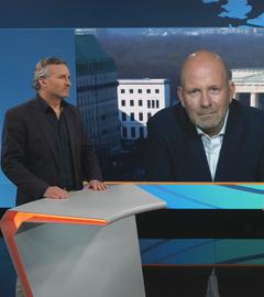 ZDF-Reporter Christopher Heinze im Studio und Mathis Feldhoff bei einem Schaltgespräch.