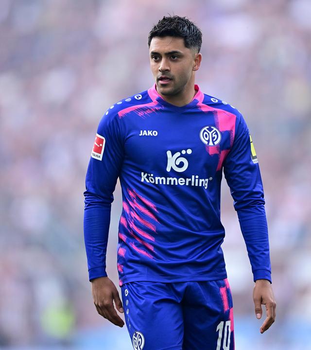 Nadiem Amiri während eines Fußballspiels