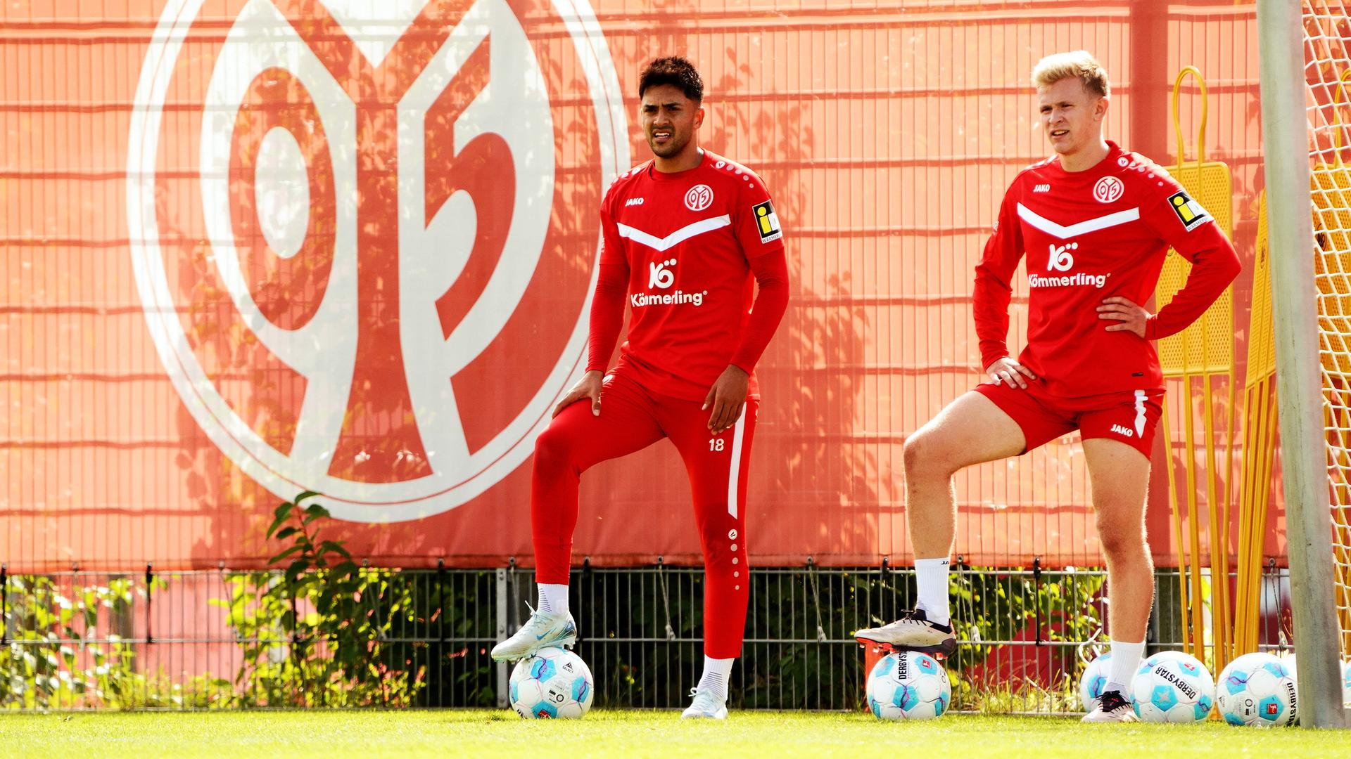 Nadiem Amiri und Jonathan Burkardt von 1.FSV MAINZ 05 im Training