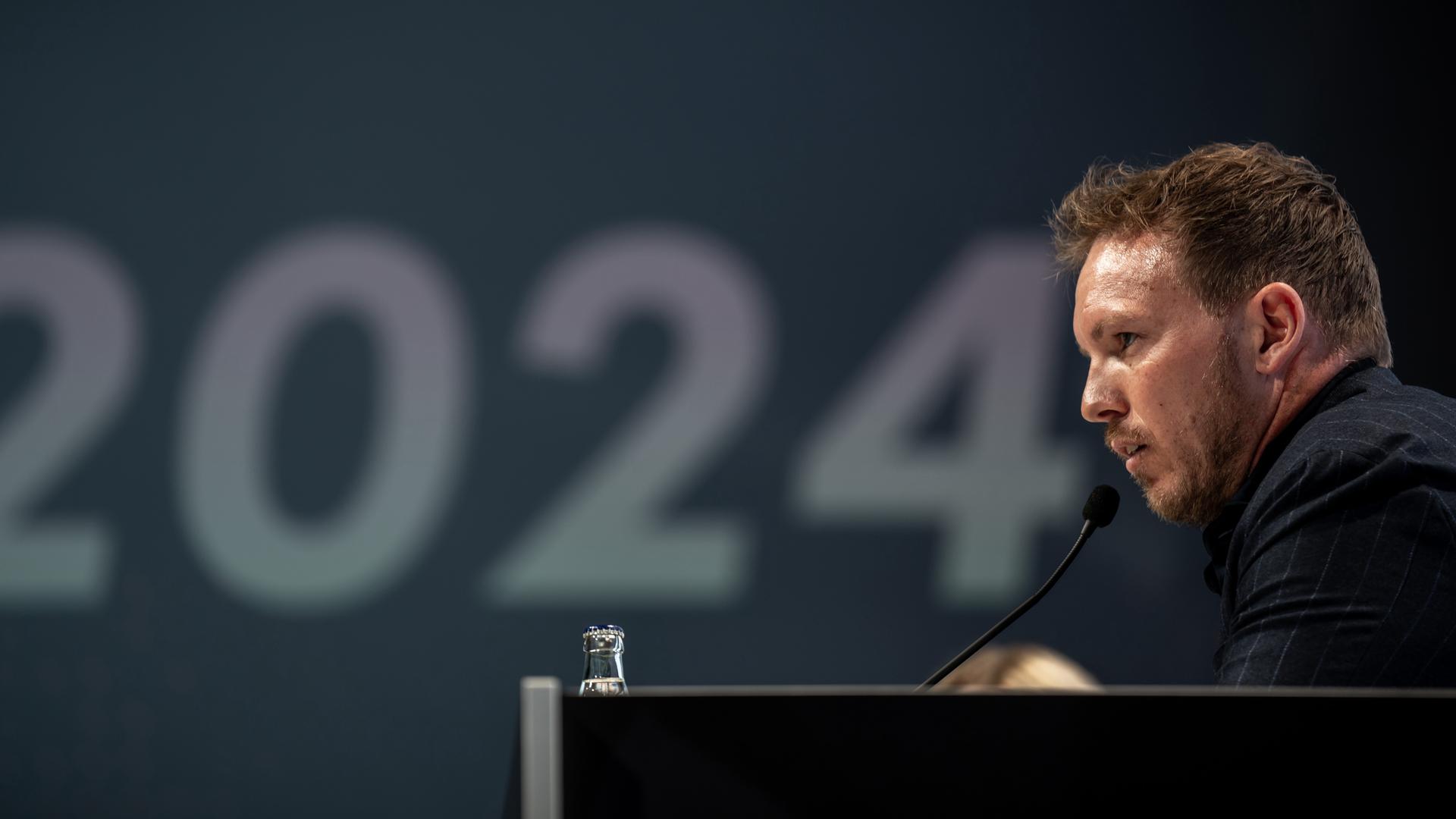 Bundestrainer Julian Nagelsmann bei der Kadervorstellung