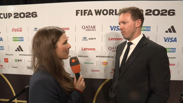 Bundestrainer Julian Nagelsmann im ZDF-Interview mit Amelie Stiefvatter