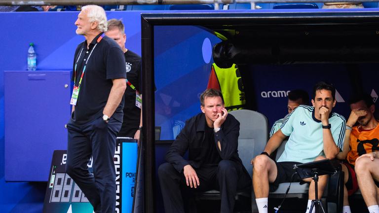 Enttäuschung bei Rudi Völler (l.) und Julian Nagelsmann