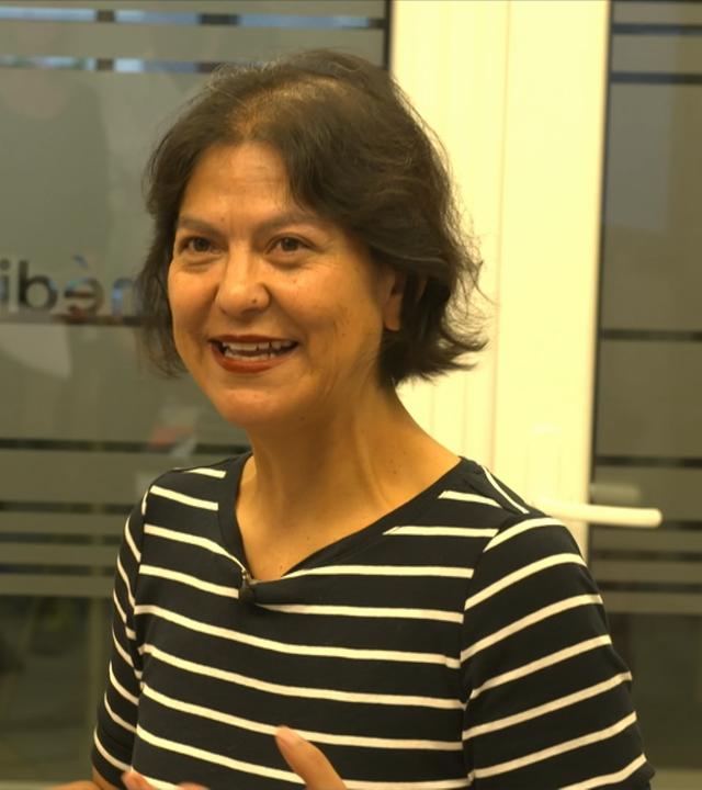 Nahaufnahme: Integrationskursleiterin