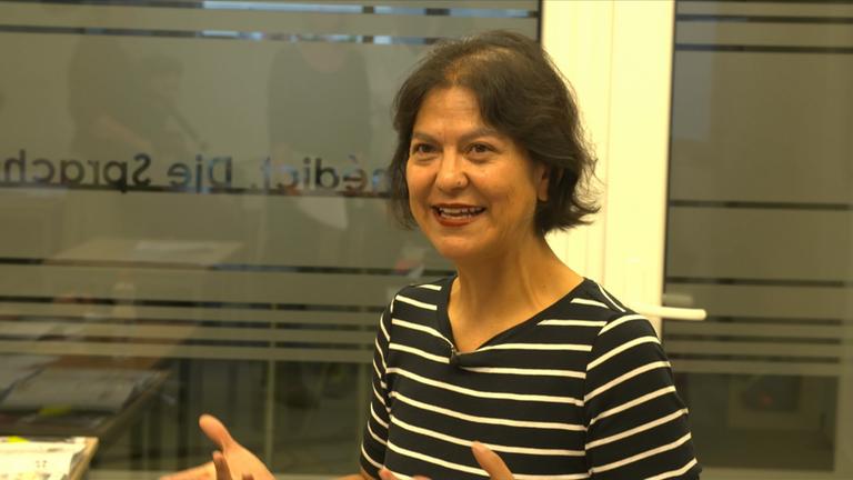 Nahaufnahme: Integrationskursleiterin