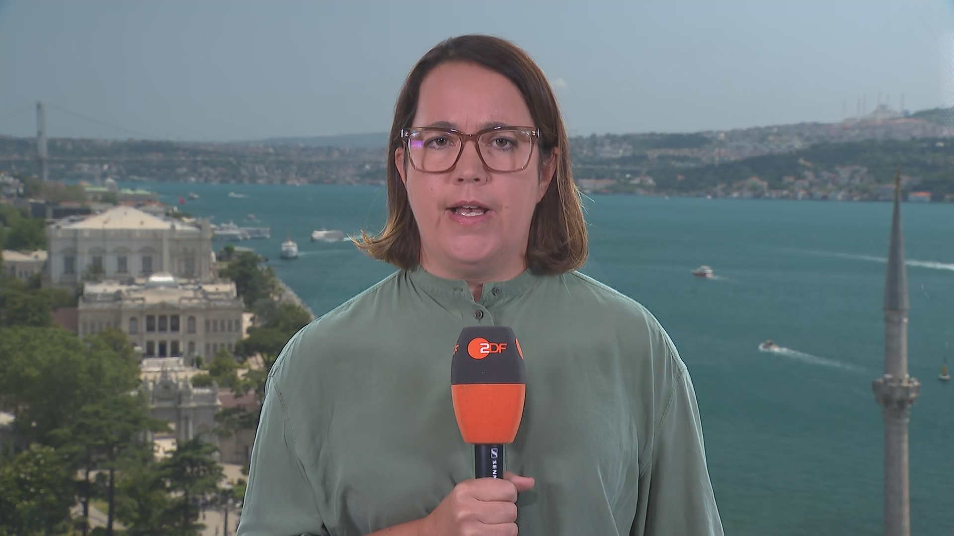 ZDF-Korrespondentin für Iran, Phoebe Gaa.