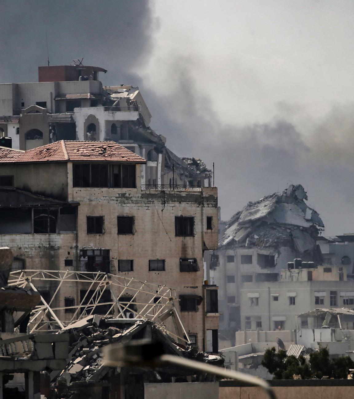 Rauch steigt nach einem israelischen Luftangriff in Gaza-Stadt, aufgenommen am 16.09.2025