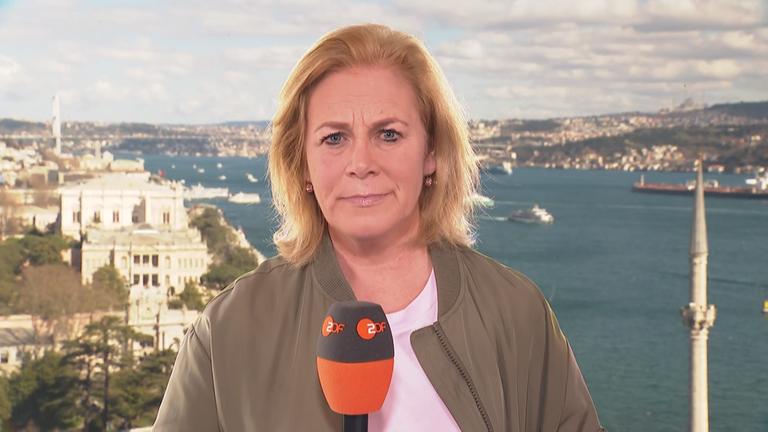 Ein Schaltgespräch mit ZDF-Reporterin Isabelle Tümena.