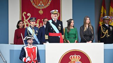 Felipe und Letizia feiern Nationalfeiertag