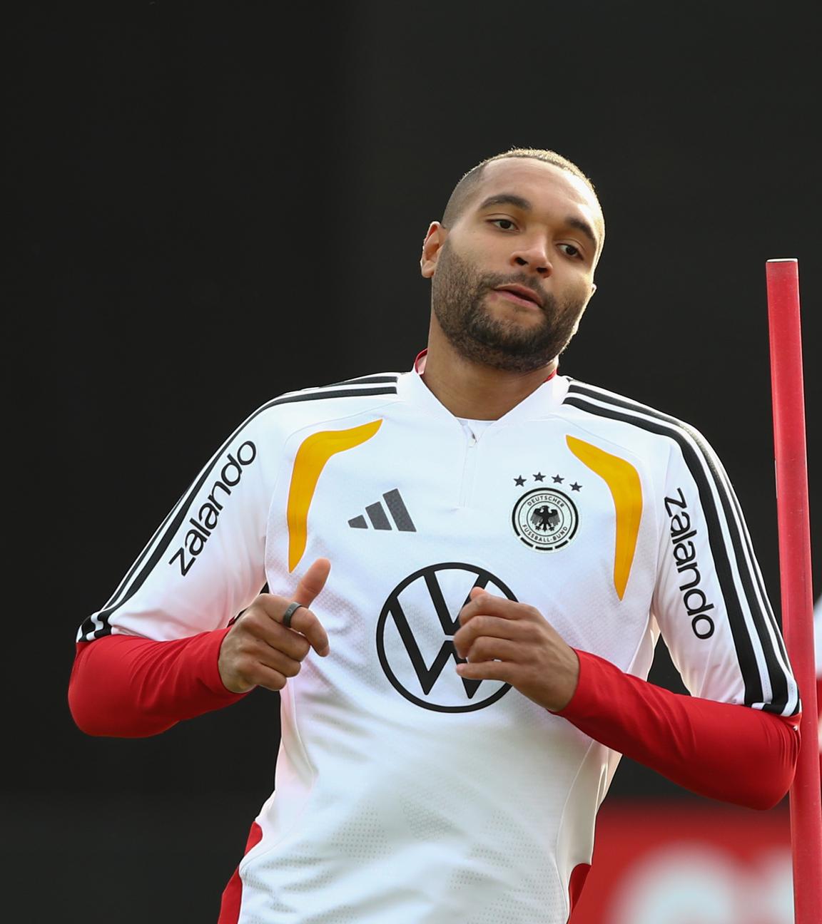 Jonathan Tah in Wolfsburg am 13.11.25