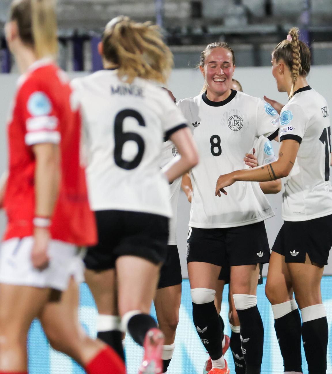 Die DFB-Frauen gewinnen das Nations-League-Spiel in Österreich souverän