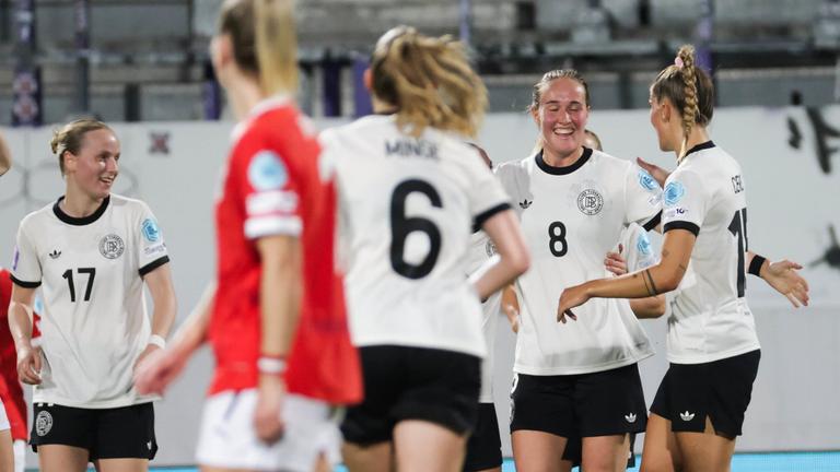 Die DFB-Frauen gewinnen das Nations-League-Spiel in Österreich souverän