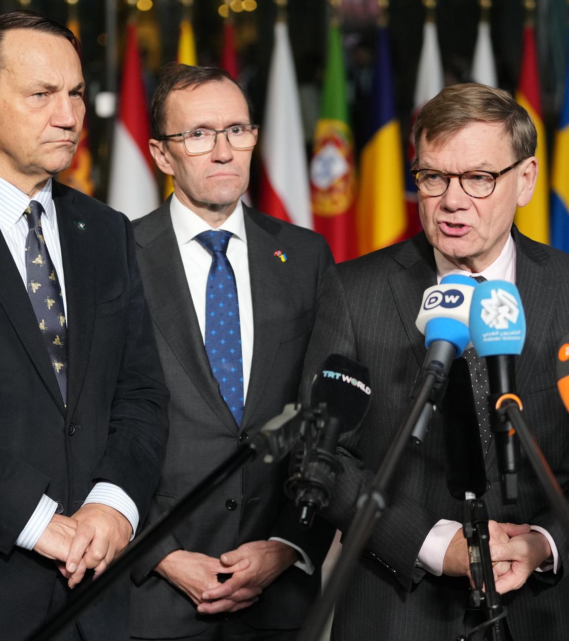 Nato-Außenminister in Brüssel