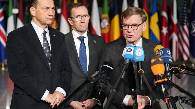 Nato-Außenminister in Brüssel