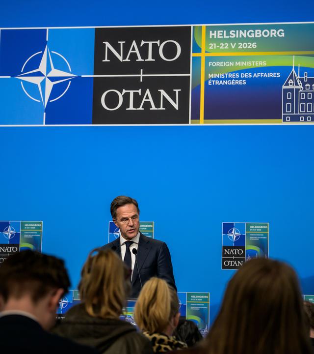 Generalsekretär Mark Rutte bei einer Pressekonferenz beim Treffen der NATO Außenminister in Schweden.