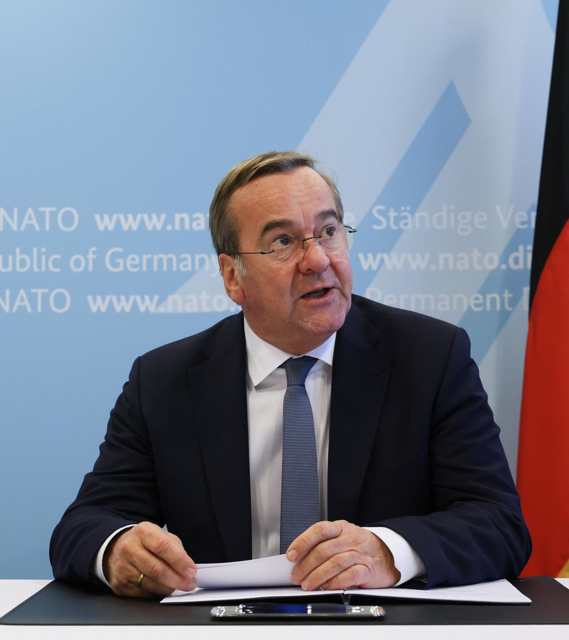 Boris Pistorius bei dem Nato-Treffen in Brüssel